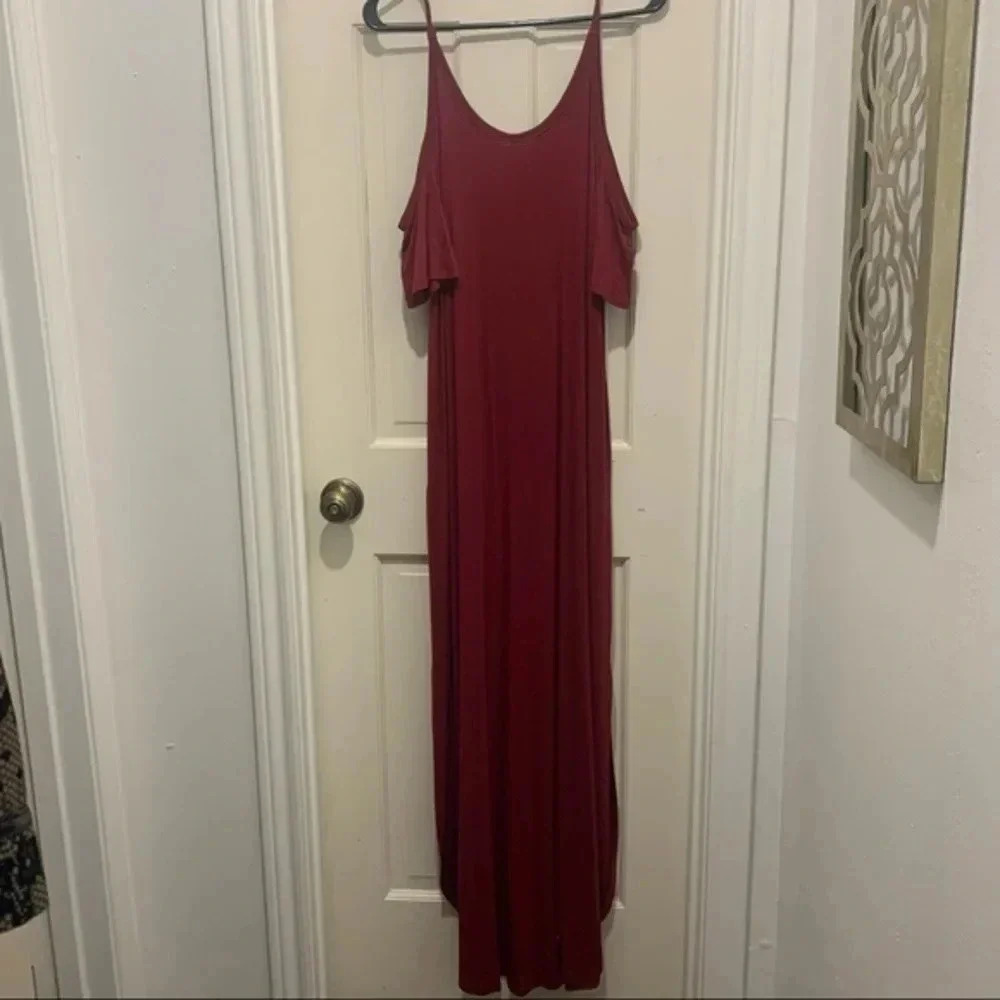 Grecerell Dress‎ - Picture 2 of 4